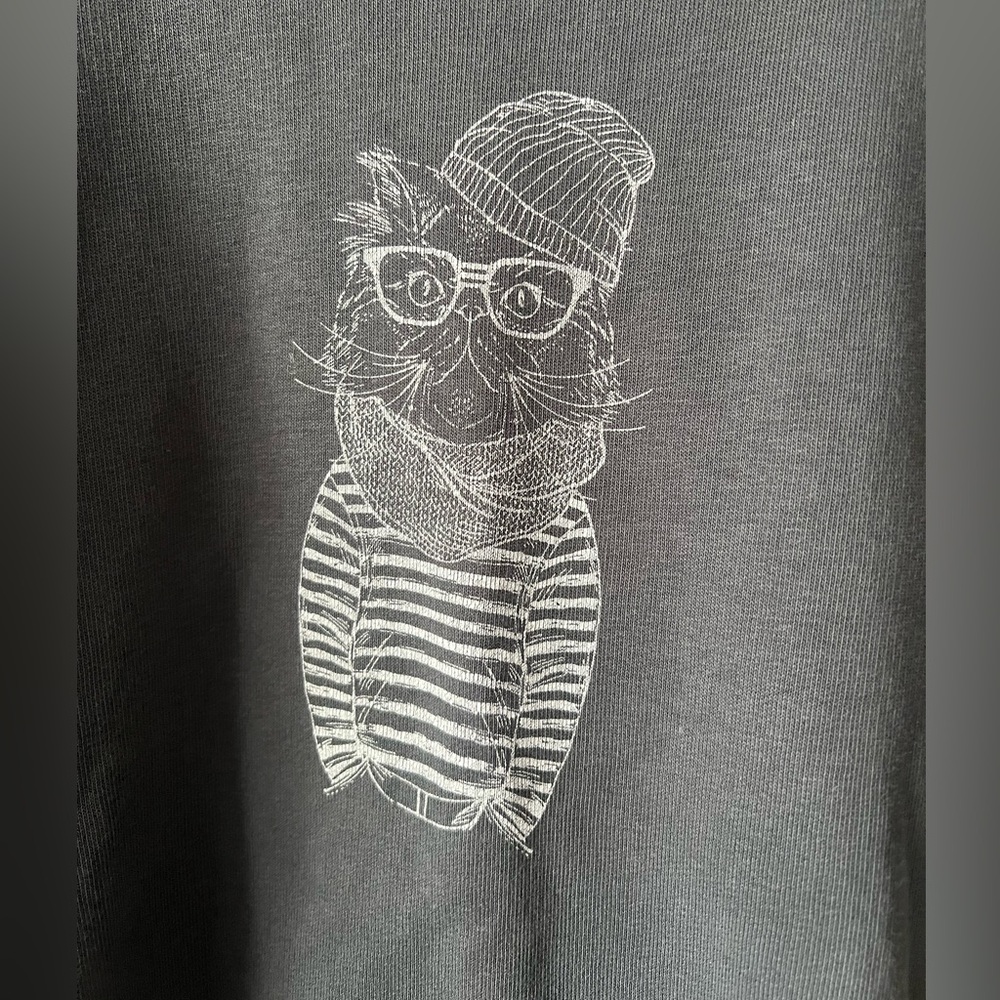 Stylish cat graphic / raw edge sweatshirt onesie / 100% cotton 12-18 months